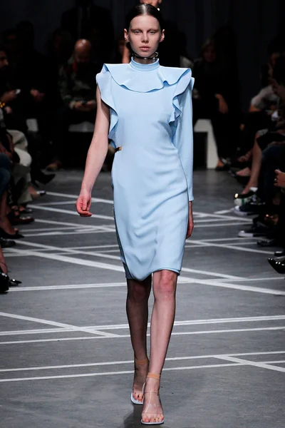 Look 1